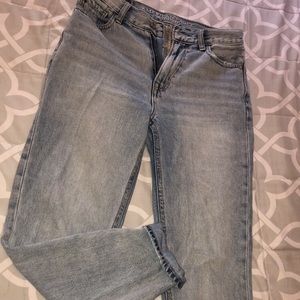 Super cute mom jeans !